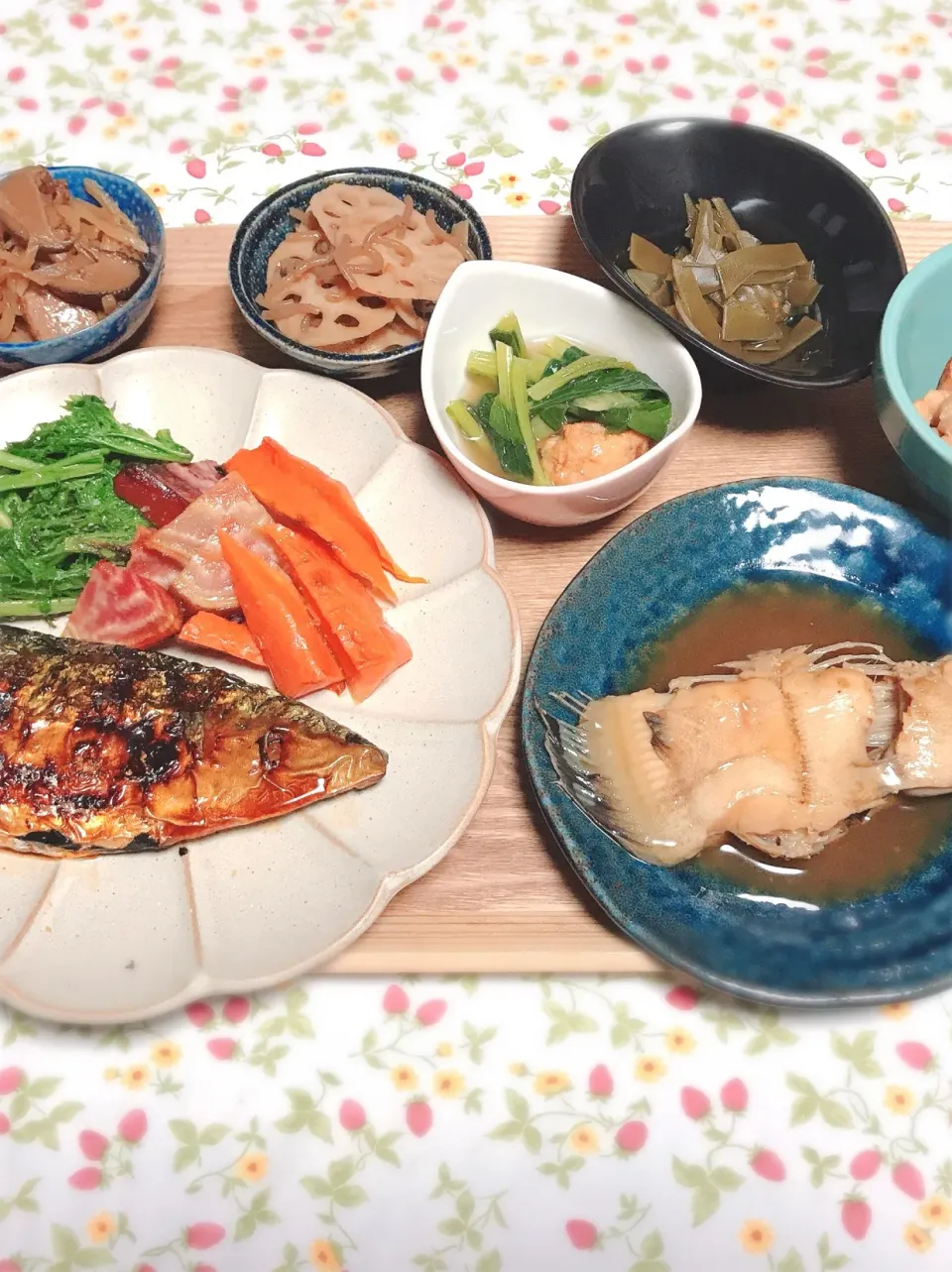 お魚２つ定食𓆛𓆜𓆝𓆞𓆟|🤤nana🥢さん