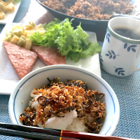 シュトママが作ったふりかけで朝ごはん