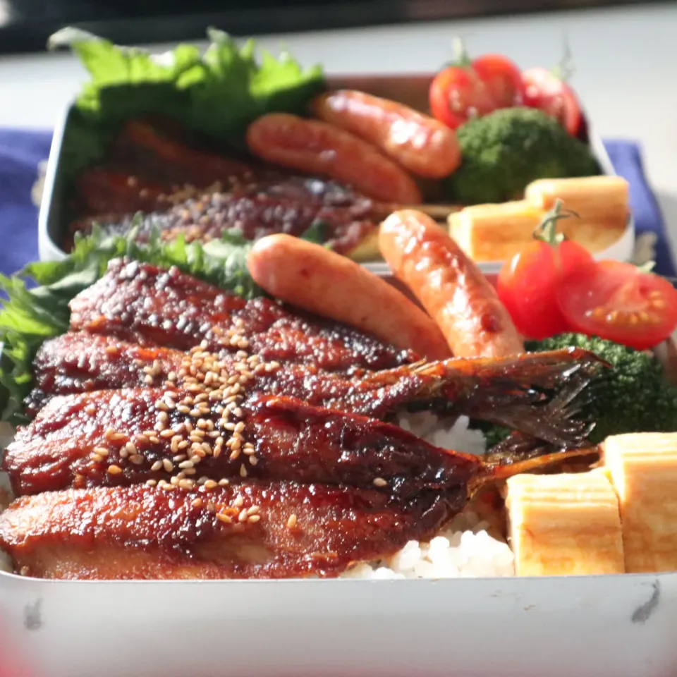 中学生男子年子弁当🍱アジの蒲焼き丼|なかじー。さん