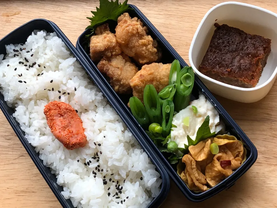 唐揚げ弁当。ココアバナナケーキ付き|弁当 備忘録さん