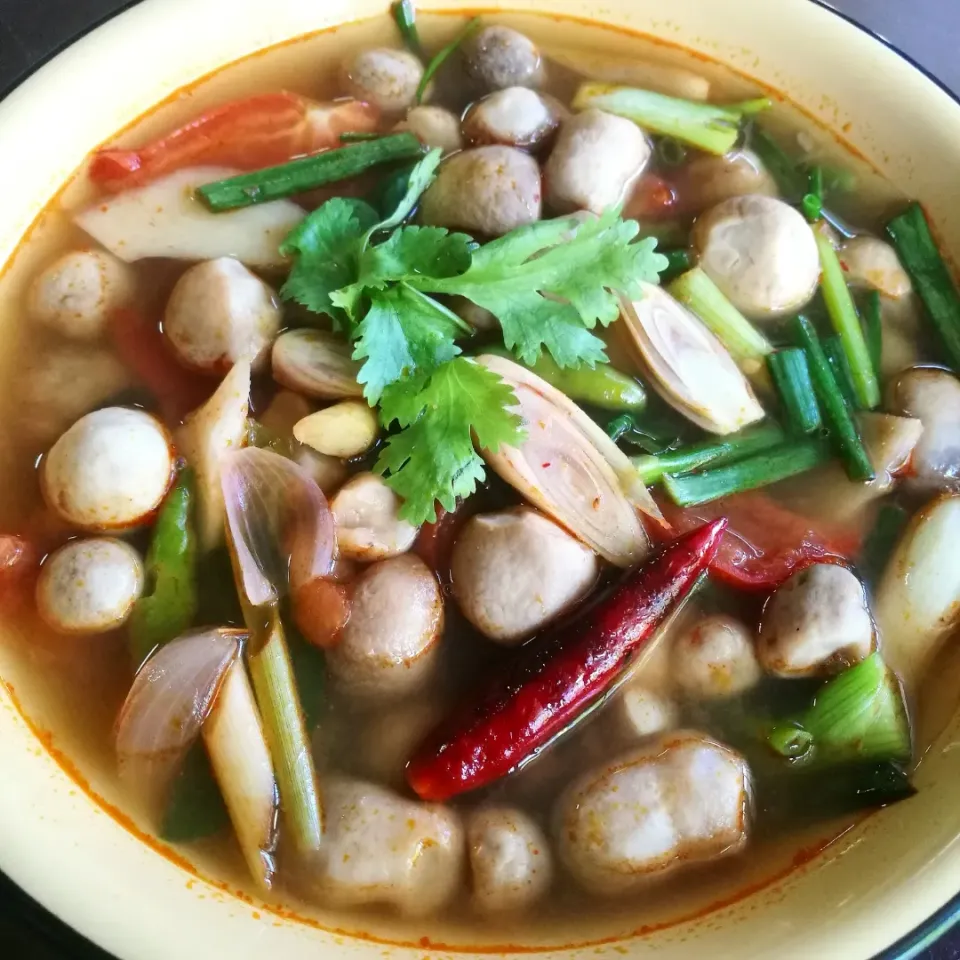 tomyum hed (mushroom)
#eatinthai #thaifood|Eat in Thaiさん