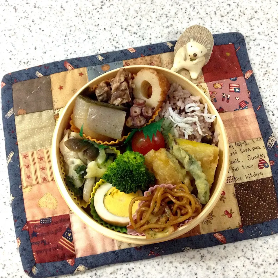 Snapdishの料理写真:今日のお弁当😊 #わっぱ弁当  #夫弁当  #地味弁当 #丸弁当|naonaomimichanさん