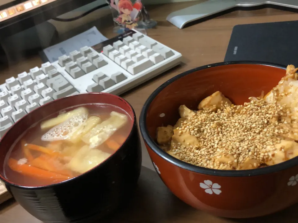 豆腐丼・人参とジャガイモの味噌汁|a-parkさん