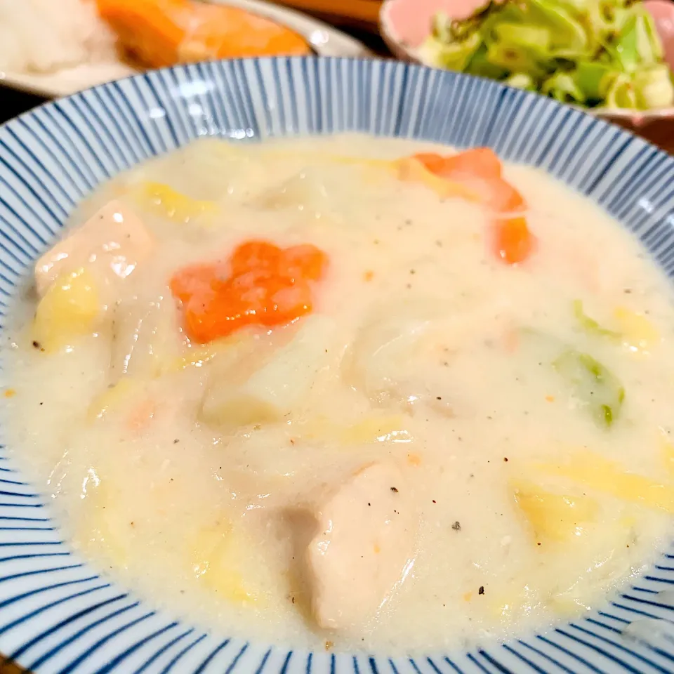 Snapdishの料理写真:白菜と鶏肉のクリーム煮|いちごさん