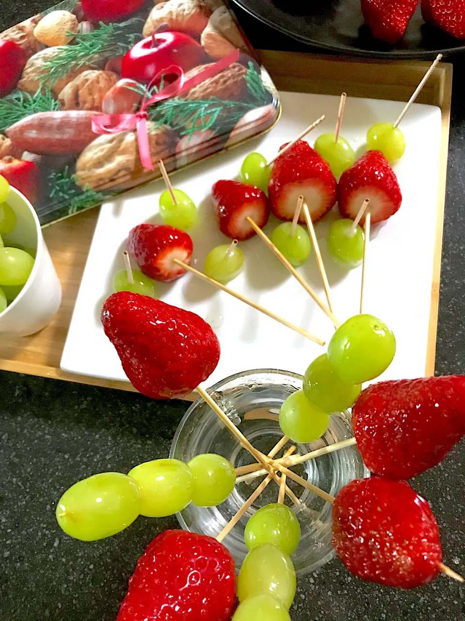 foodieさんといちご狩り　我が家にお土産苺でいちご飴🍓|シュトママさん