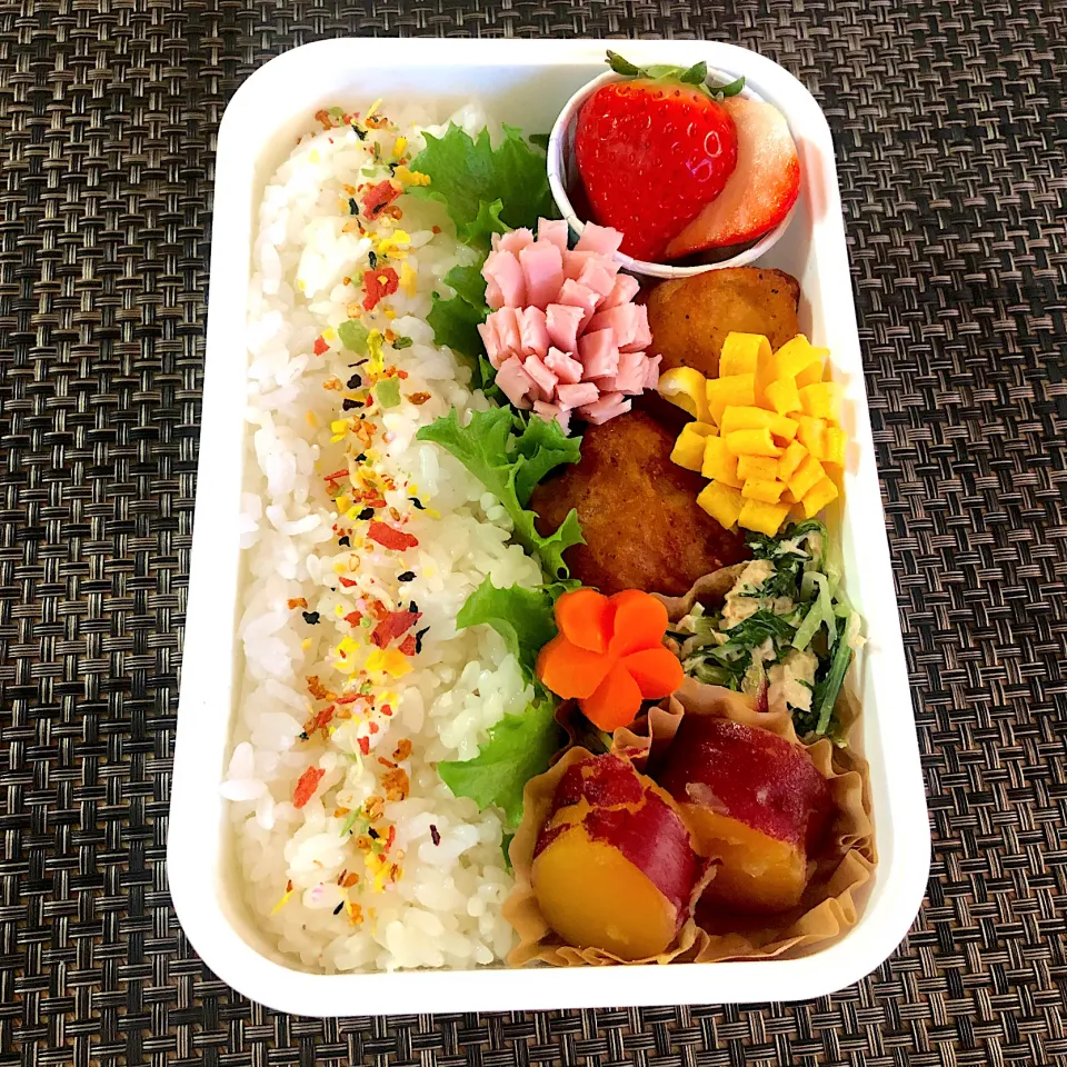 Snapdishの料理写真:唐揚げ弁当|emichococo625さん