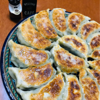 「焼き餃子🥟」