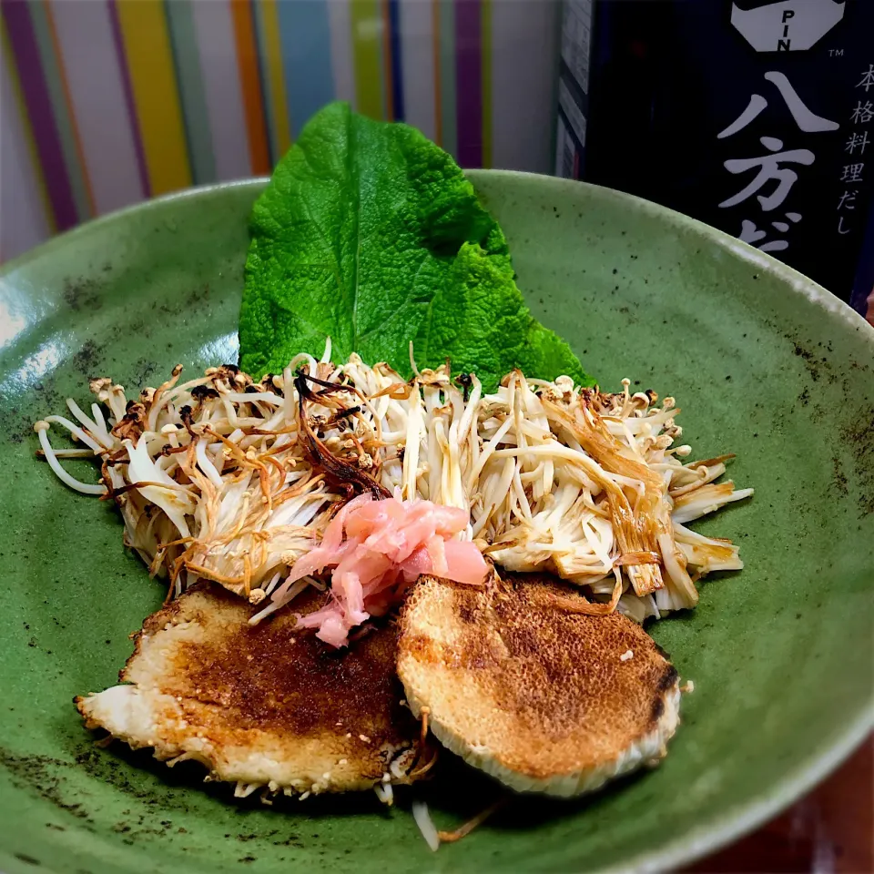 ゆみさんの料理 材料1つ えのきだけを八方だしで頂く😋|佐野未起さん