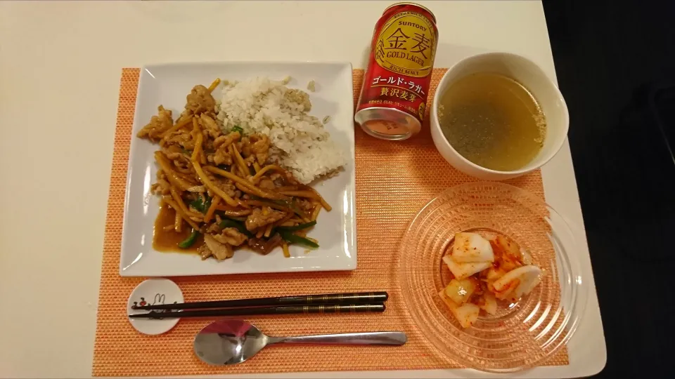 今日の夕食 青椒肉絲丼、大根のキムチ和え、わかめスープ|pinknari🐰🌈さん