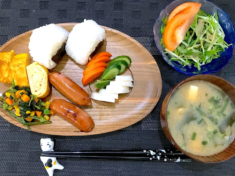 Snapdishの料理写真:おにぎり朝ごはん|ゆうかさんさん