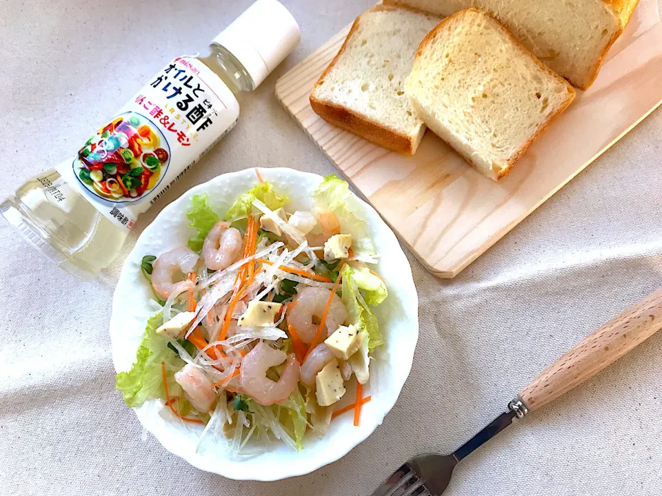 🥗シュリンプ🦐サラダ🥗ミツカン様の”オイルとかける酢”をかけて(  ´͈ ᵕ `͈ )|めぐぐさん