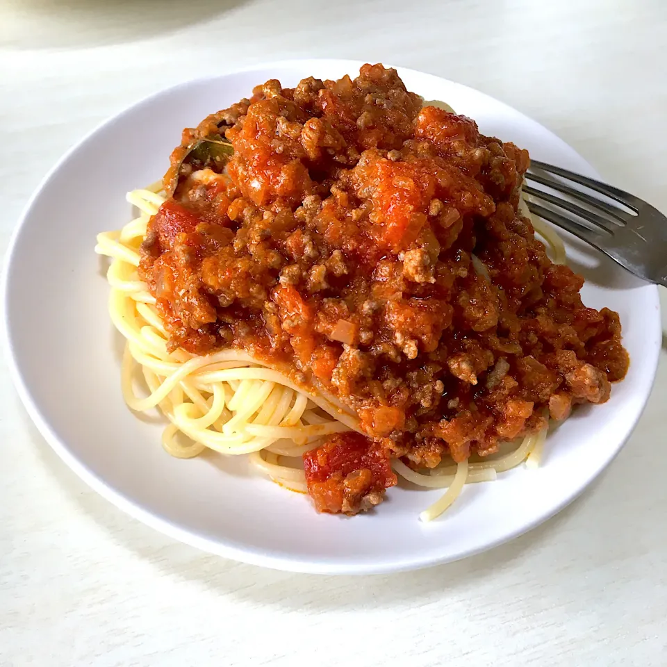 Snapdishの料理写真:娘ちゃん手作りミートスパゲティ🍝|かぴかぴさん