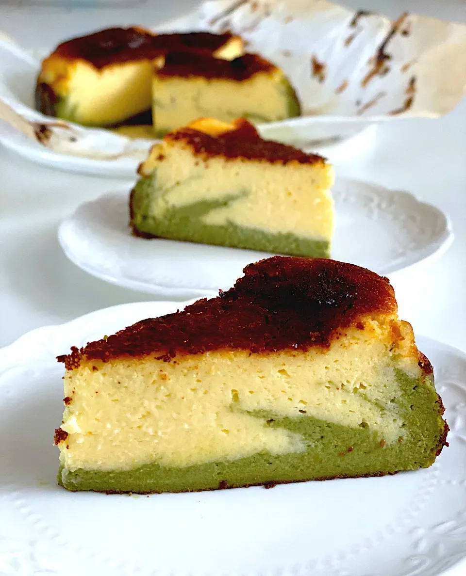 Basque burnt cheesecake with matcha|12Dragonさん