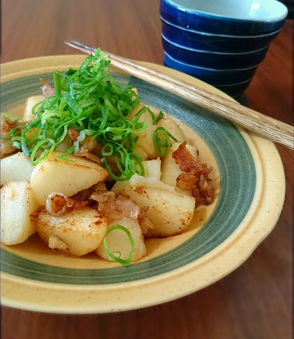 豚と山芋のにんにく醤油炒め|まりおさん