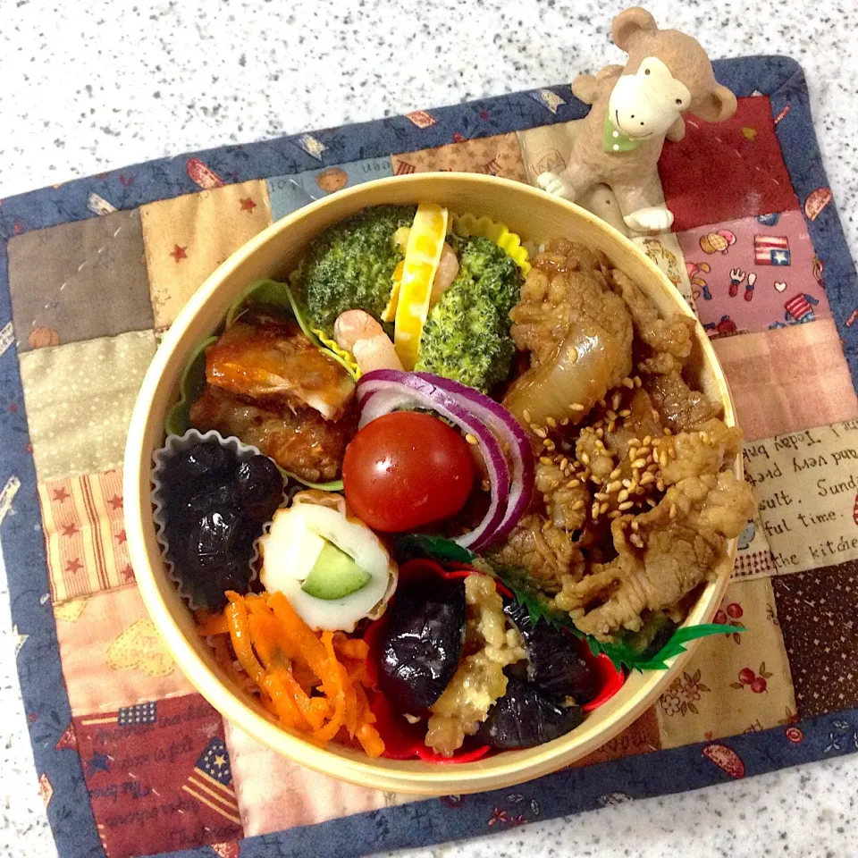 Snapdishの料理写真:今日のお弁当 #わっぱ弁当  #丸弁当  #夫弁当  #地味弁当|naonaomimichanさん