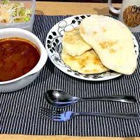 無印良品のバターチキンカレーとナン|グレナダ君さん