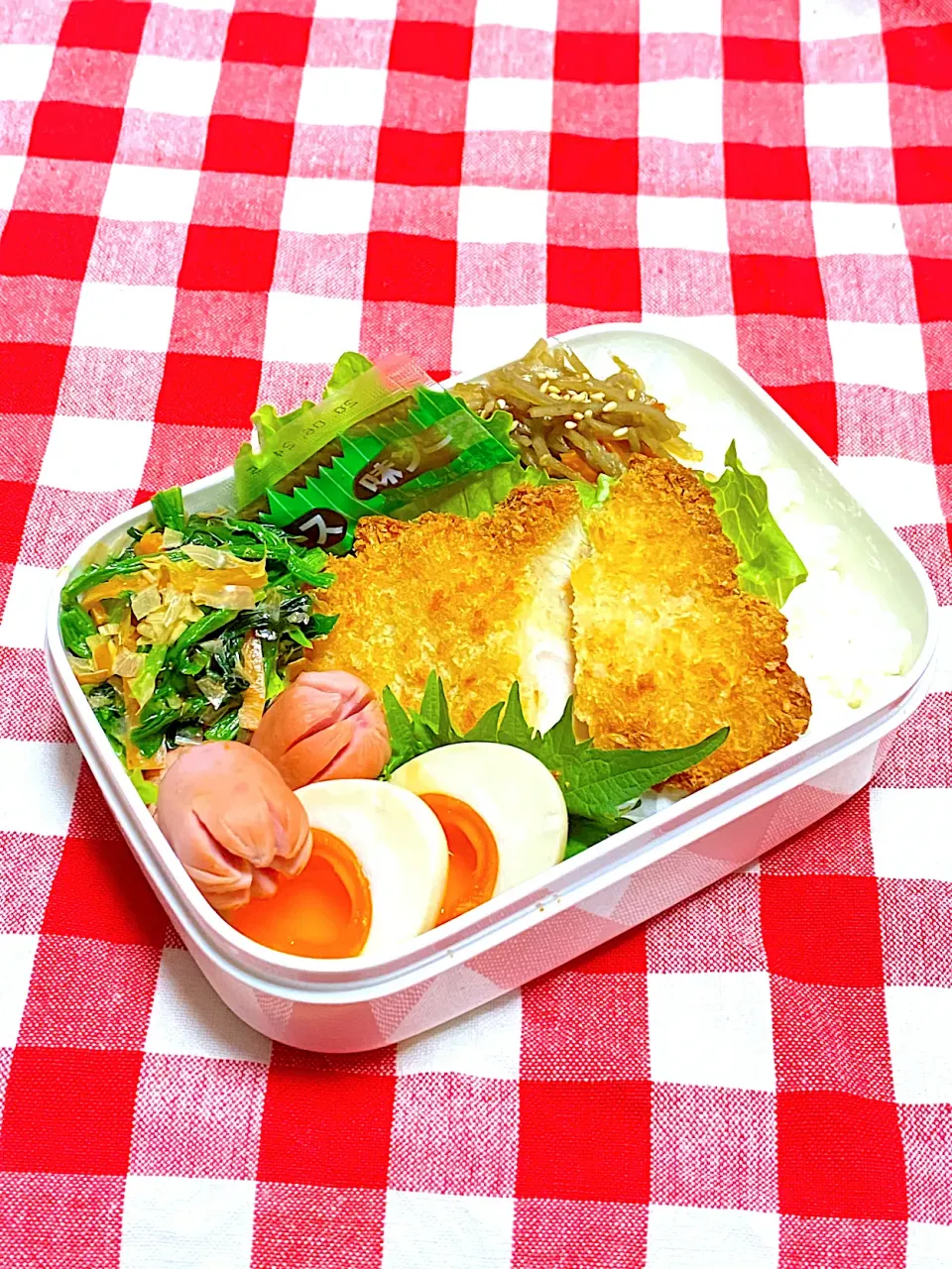 息子のお弁当(強制～チーズが少し逃げちゃったささみチーズフライ😅)|かあたんさん