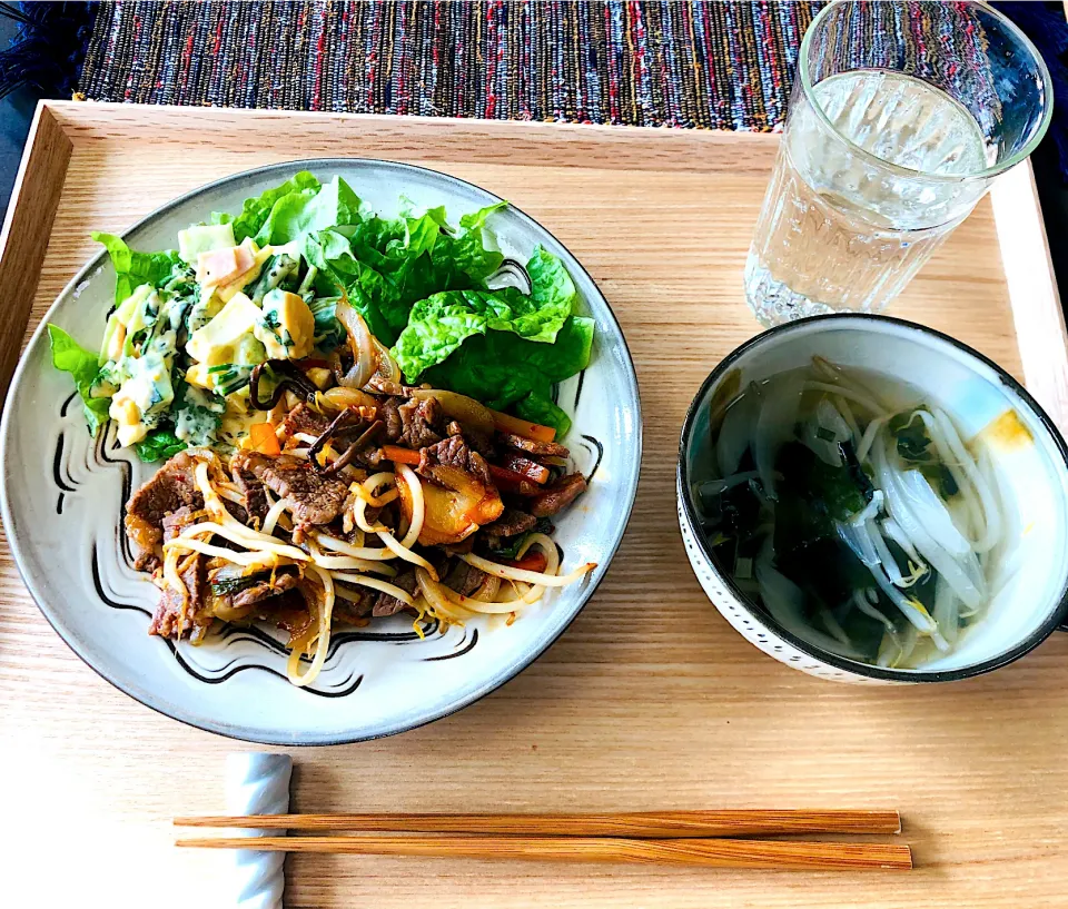 昨夜の焼肉の残りで節約朝ごはん|moricreampannaさん