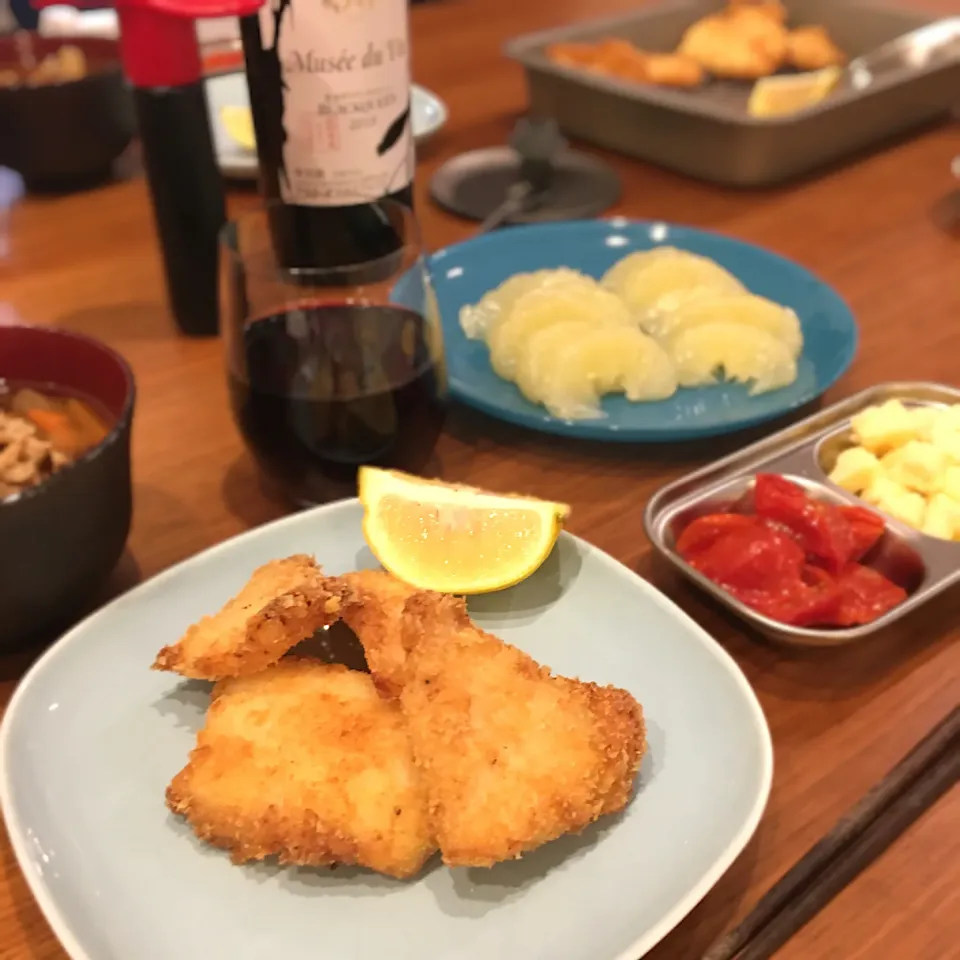 白身魚のフライとワイン🐟🍷|くろあおさん