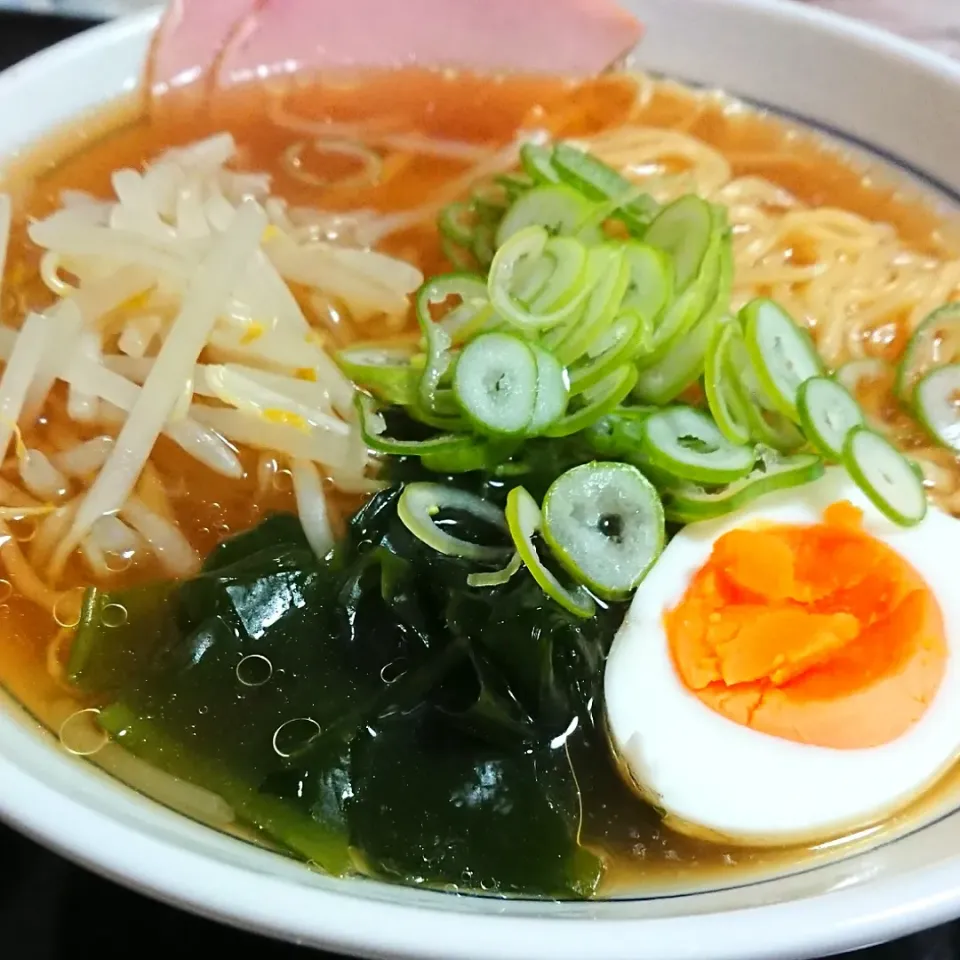 Snapdishの料理写真:#麺活  ~インスタントラーメン~|りくれんさん