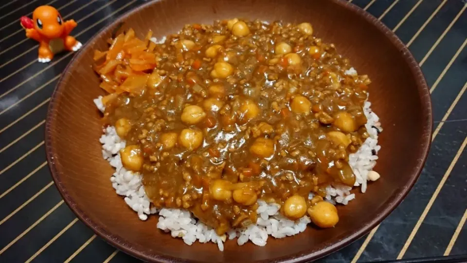 Snapdishの料理写真:ひよこ豆のカレー|ミキ♂さん