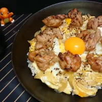 Snapdishの料理写真:焼きとりで親子丼|ミキ♂さん