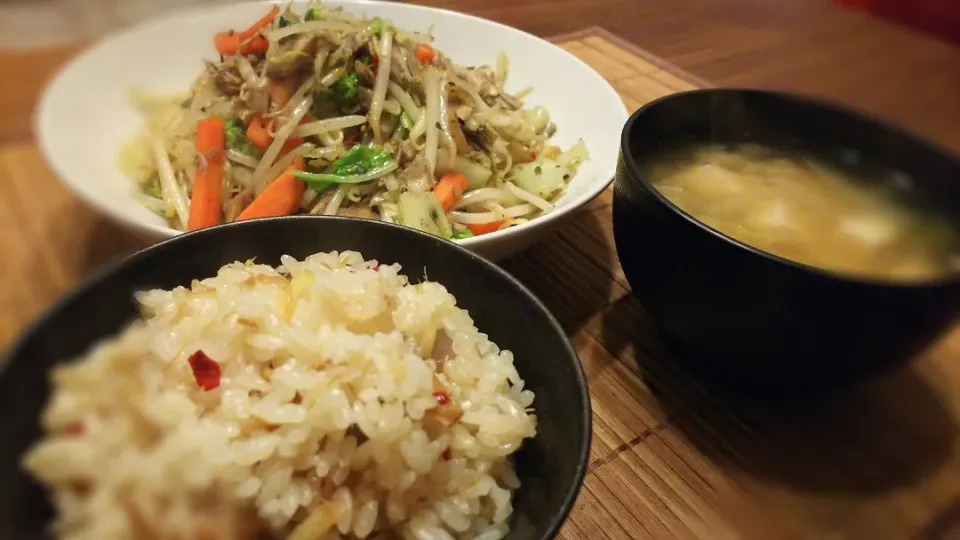 野菜炒め定食～
の晩ごはん✨|kaz(*･ω･)さん