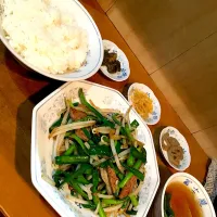 ニラレバ炒め定食|正暁さん