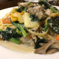 オレンジ白菜他季節の近郊野菜でベジブロス仕立てのパスタ