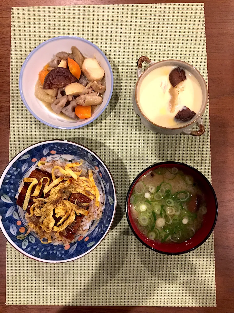 うなぎ丼と茶碗蒸し、筑前煮|浜@ちゃんさん