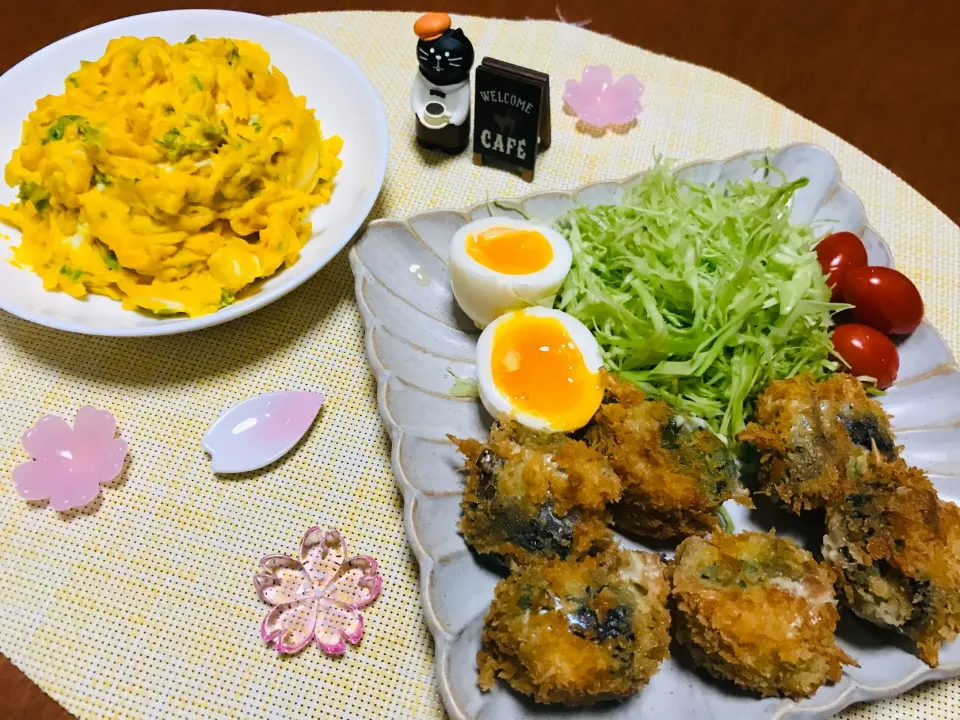 「鰯の大葉とチーズ巻き揚げ、味玉子添え」と「かぼちゃと新玉ねぎのサラダ」|バシュランさん