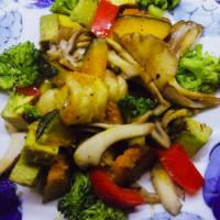 硬かったアボカド😫きのこと炒め( ˘ ³˘)♥うま〜ぃ☺️

