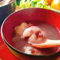 寒い日に食べたいお汁粉🍵
お正月の残りのお餅