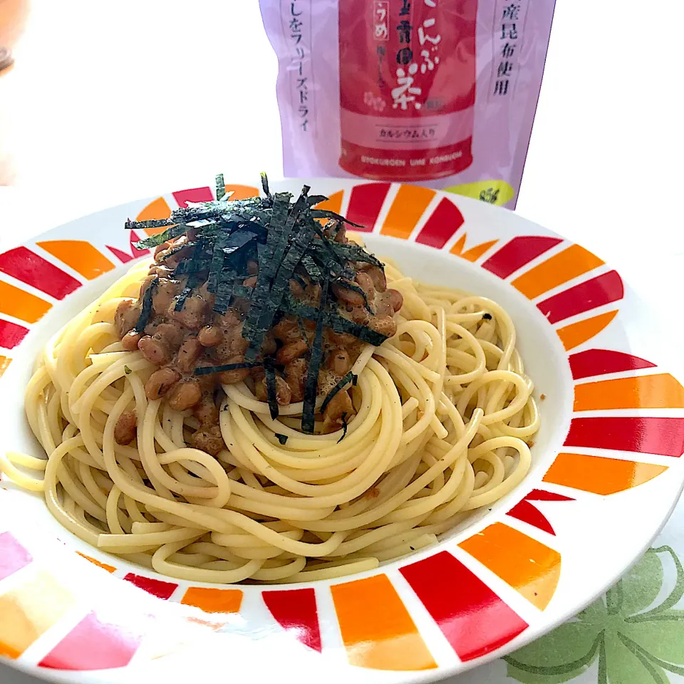 Snapdishの料理写真:うめこんぶ茶で納豆パスタ|marichさん