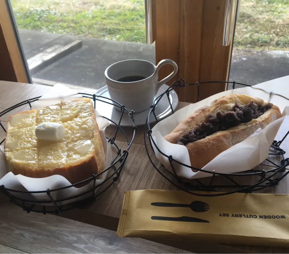 昼ごはん☀️☀️☀️断酒318日目　　　　　　　　　　しおバターあんこトッピング＆ミルキートースト＆小布施ブレンド|ぽんたさん