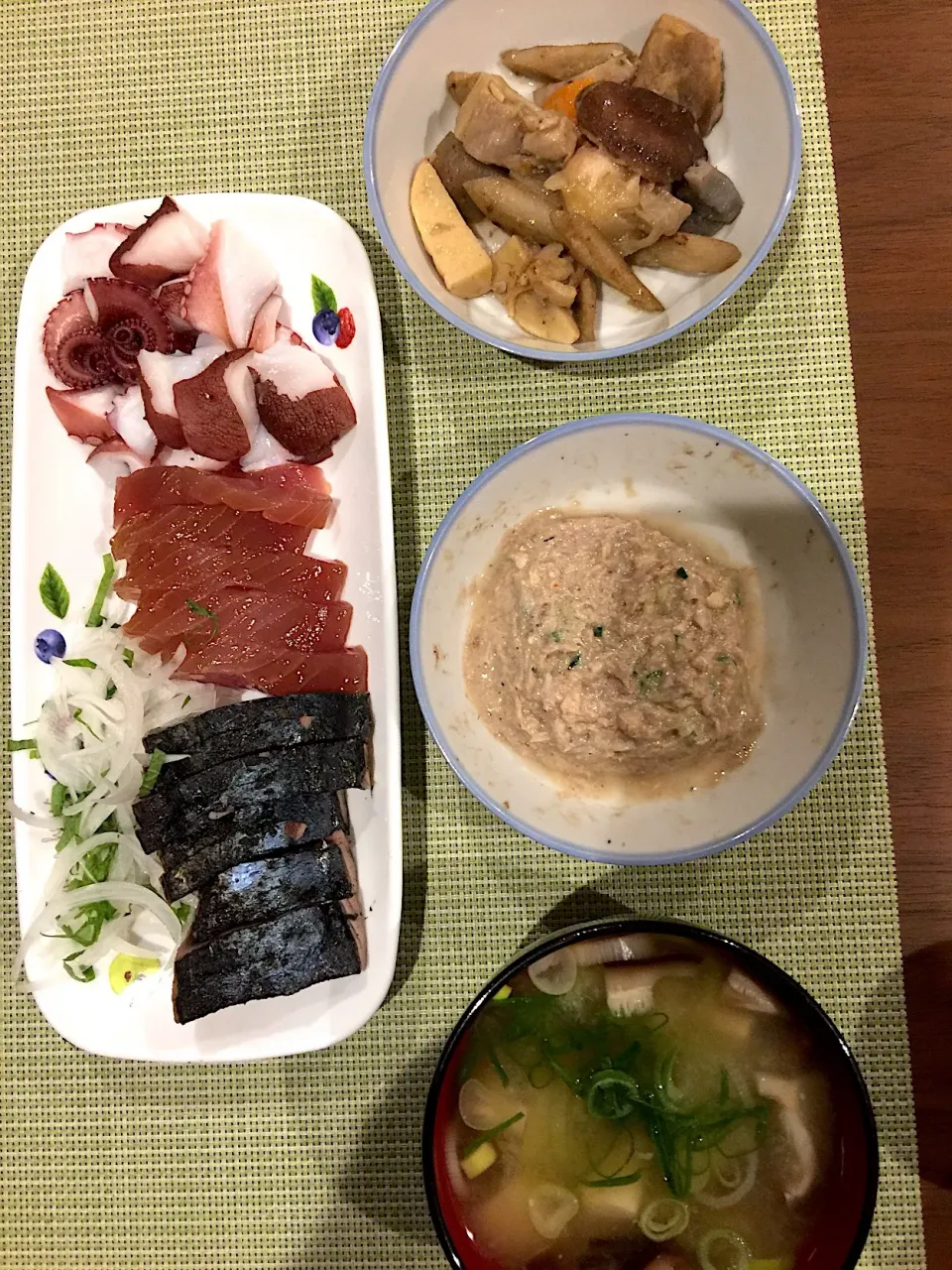 鰹のタタキ、マグロの漬け、タコの刺身|浜@ちゃんさん