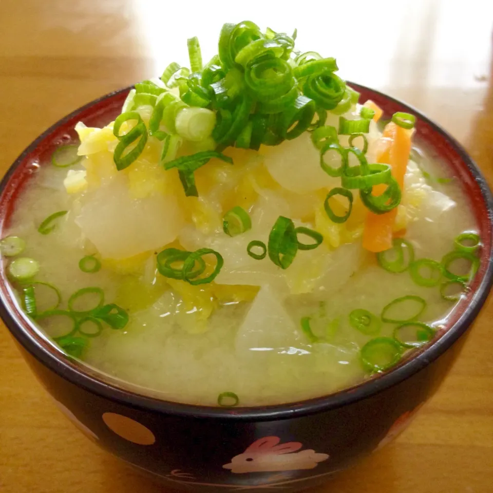 具沢山味噌汁🍀朝と日中の気温差が凄いです💦|まいりさん