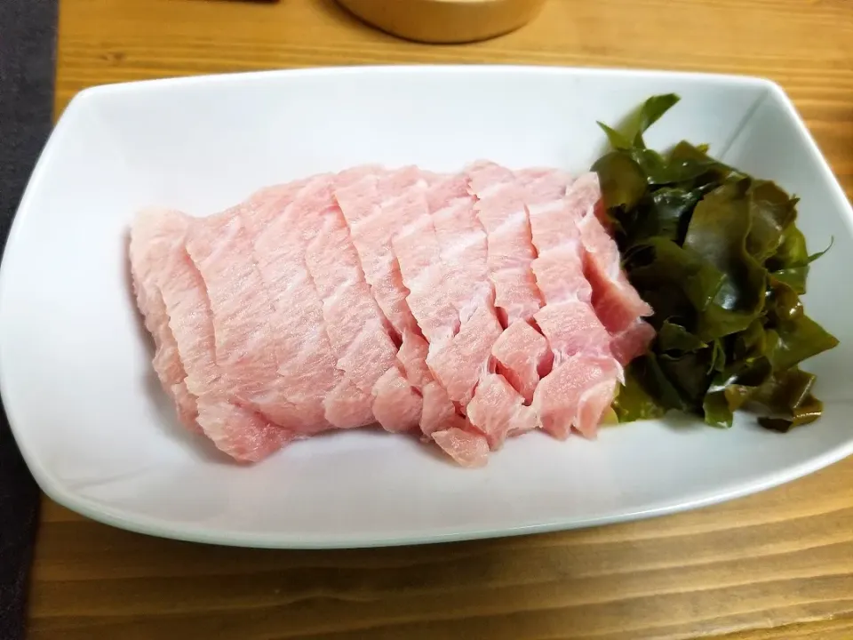 マグロ刺身とはんばのり|おこげさん