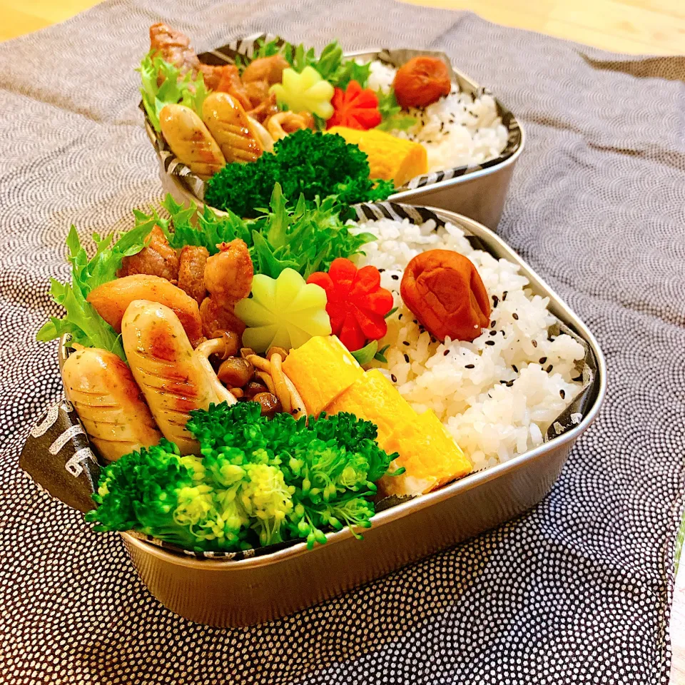 Snapdishの料理写真:トンテキ弁当✴︎                                                 きのこバターソテーが香ります♬|あやみんさん