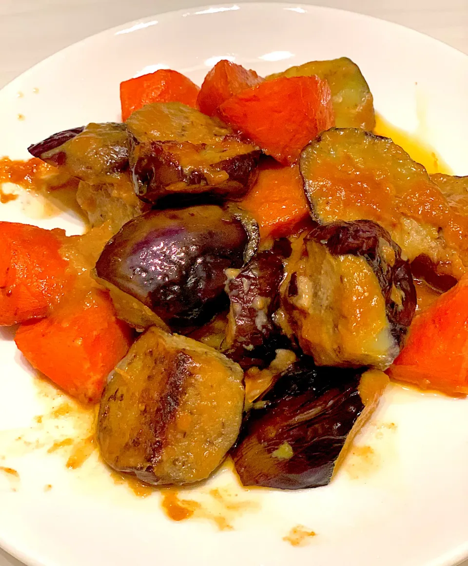 人参と茄子の味噌炒め|ゆみさん