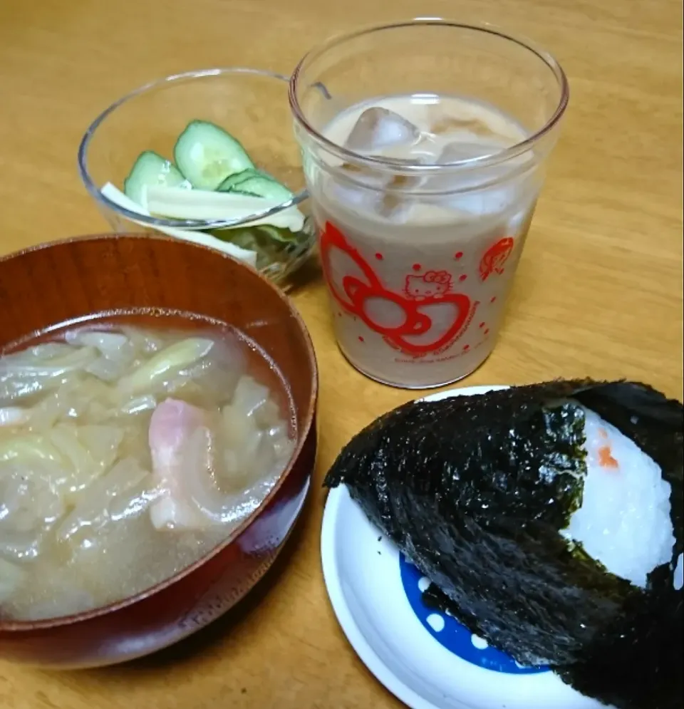 朝ごはん🍙|しまだ ちえこさん