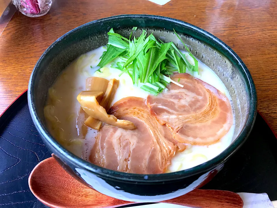 酒粕ラーメン|マハロ菊池さん