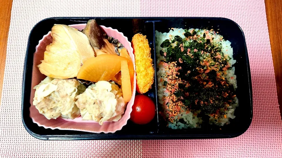 ぶり大根❤️旦那さんお弁当🎵😊|かおるcitronさん