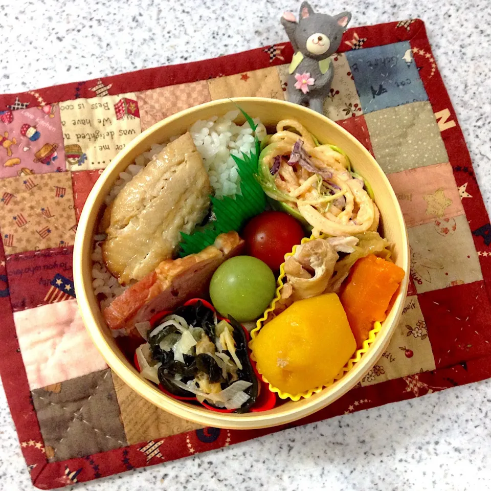 Snapdishの料理写真:今日のお弁当😊 #わっぱ弁当  #丸弁当  #夫弁当  #地味弁当|naonaomimichanさん