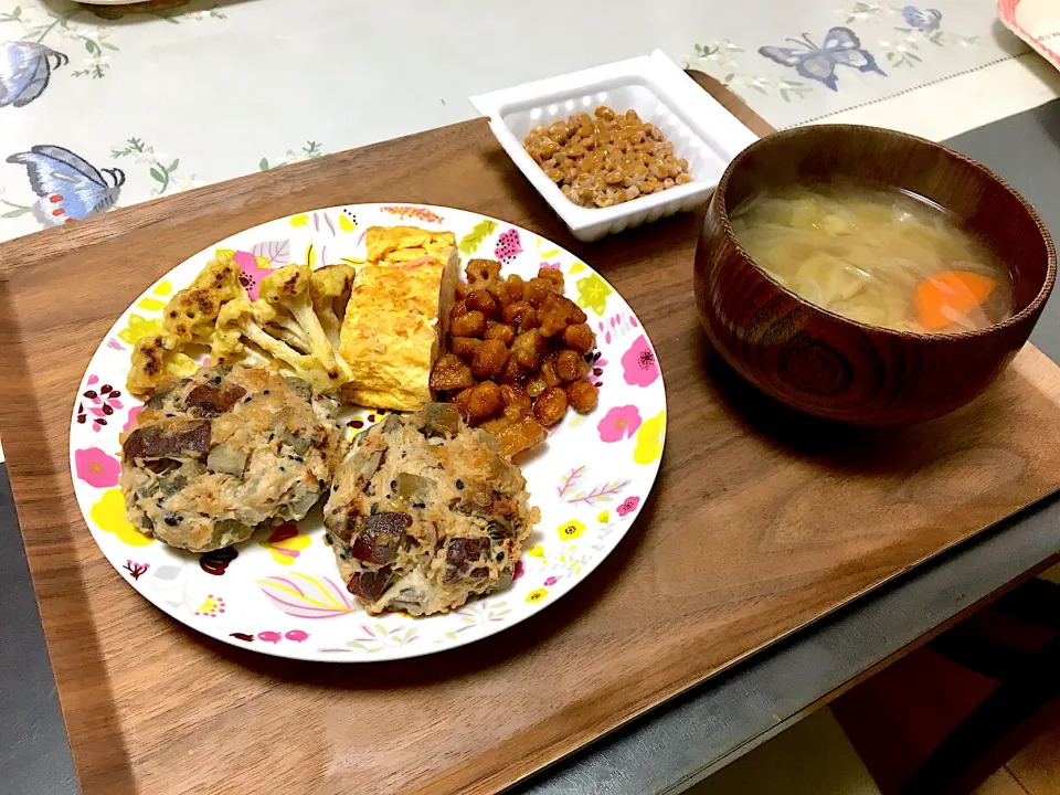 Snapdishの料理写真:ゴロゴロさつまいものつくねのご飯|みよさん