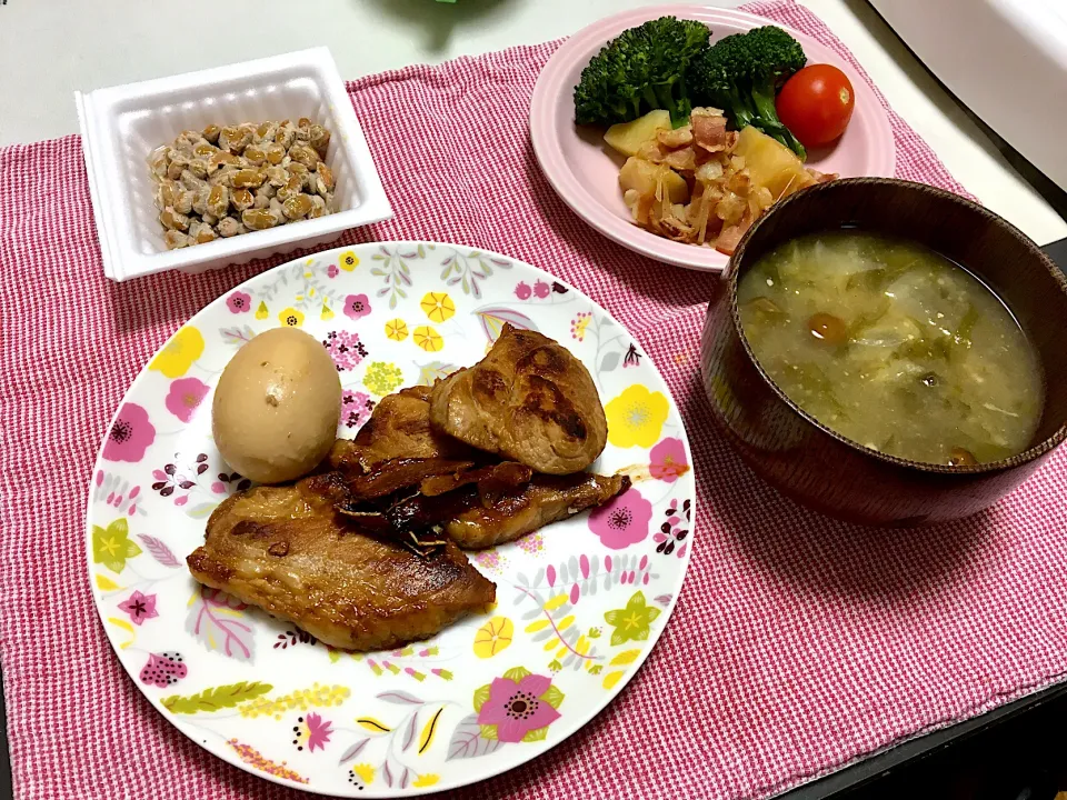 Snapdishの料理写真:豚ももブロックのさっぱり煮のご飯|みよさん