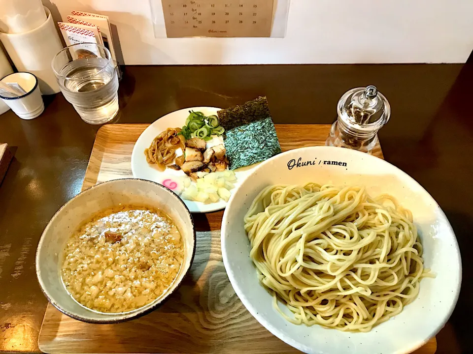 Snapdishの料理写真:✨背脂魚介つけ麺✨|中さんさん