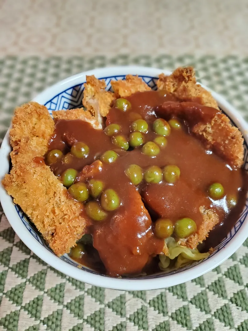 デミグラスソースチーズカツ丼|🍴ナッペKさん