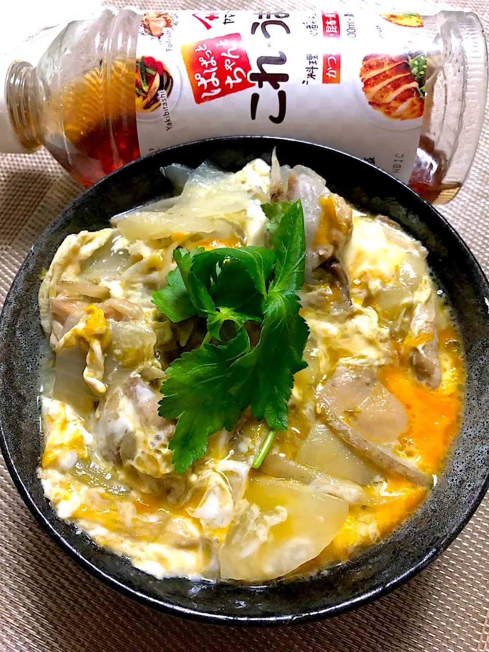 Snapdishの料理写真:卵がきれい「 トロ‼うま‼親子丼」|ぽっちさん