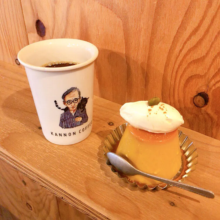 かぼちゃプリンとコーヒー🍮☕️|ちゃみこさん